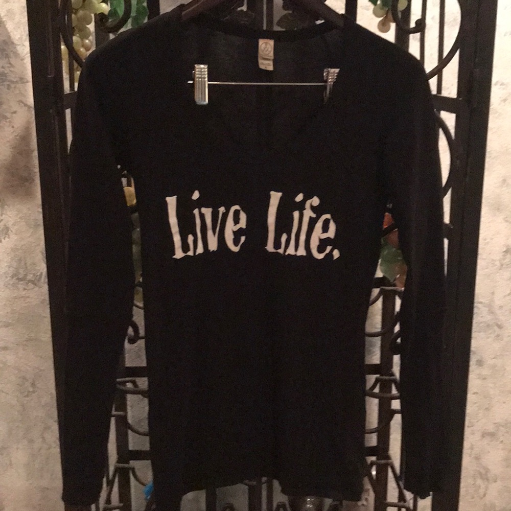 LIVE LIFE BLACK LONG SLEEVE SHIRT. Size Med.